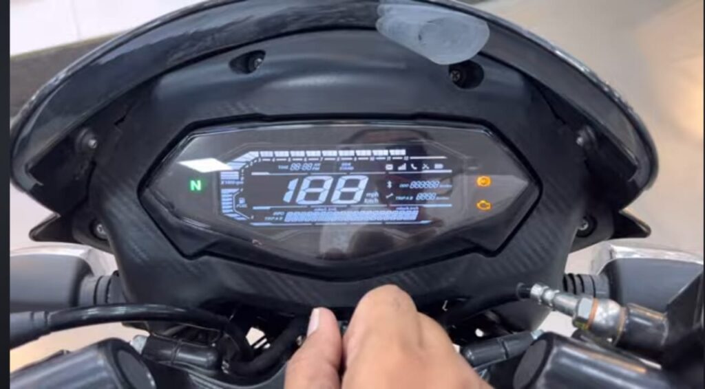 New Bajaj pulser 150 bike