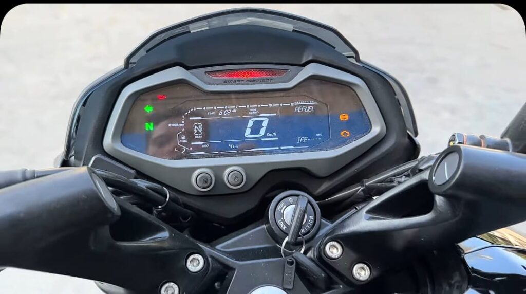 Bajaj Pulsar ns 200